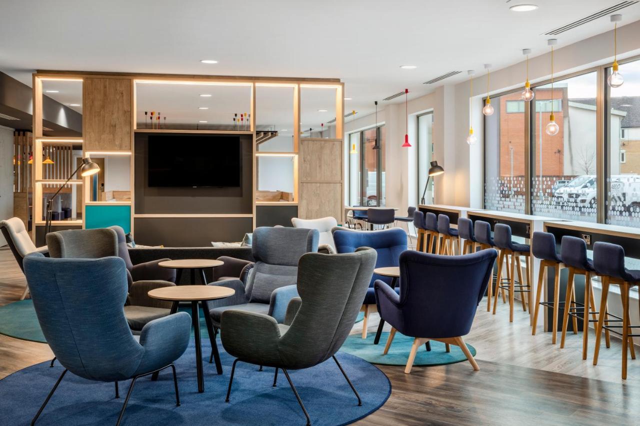 Holiday Inn Express Cambridge West - Cambourne By Ihg المظهر الخارجي الصورة